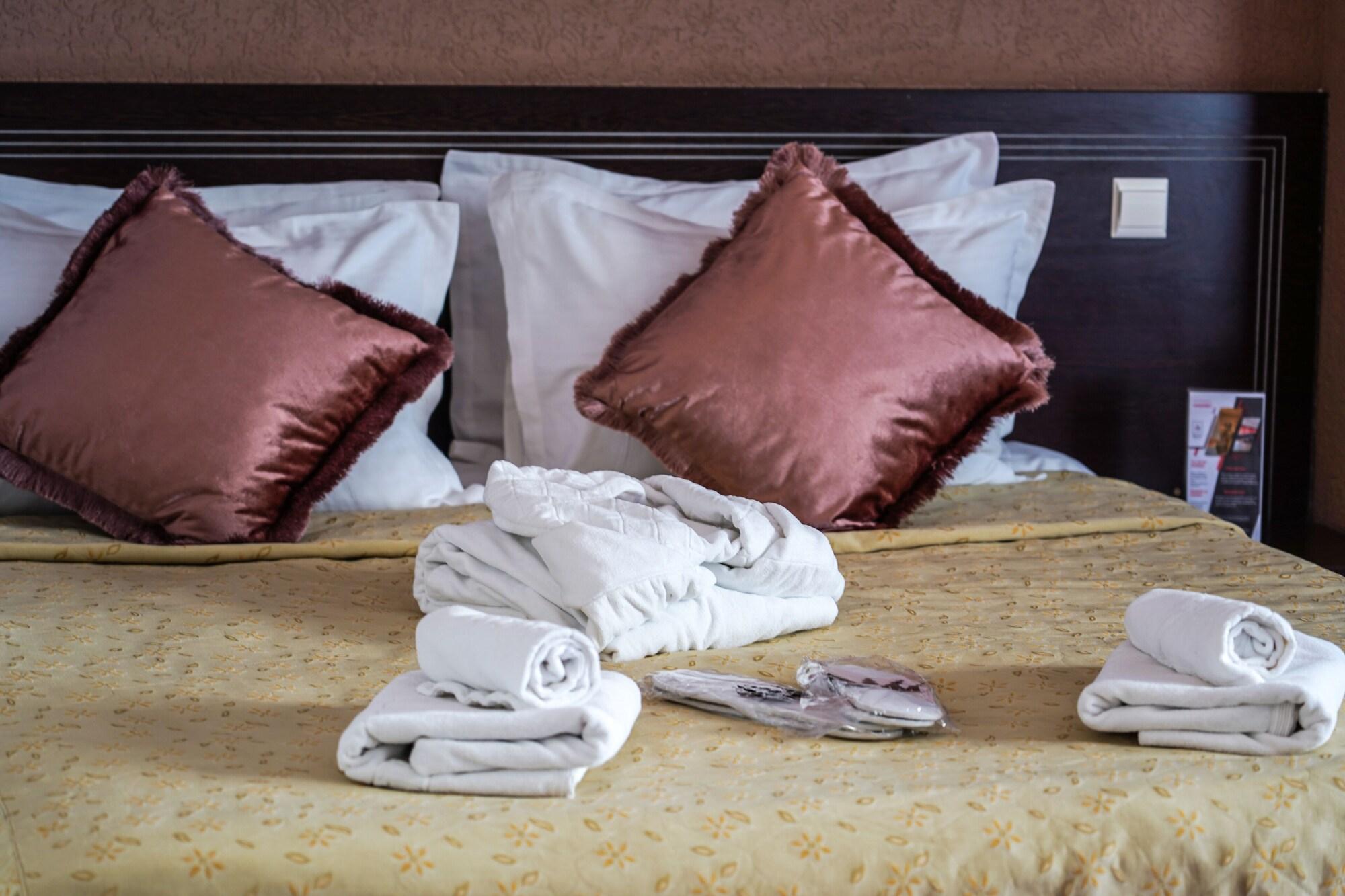 Hotel Razvan Βουκουρέστι Εξωτερικό φωτογραφία