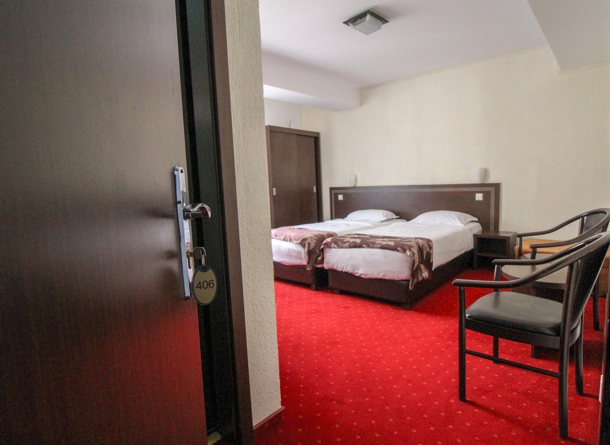 Hotel Razvan Βουκουρέστι Εξωτερικό φωτογραφία
