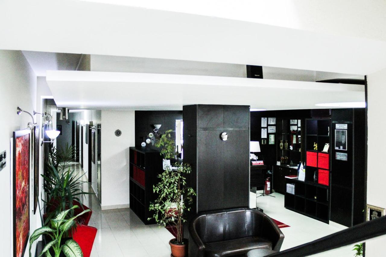 Hotel Razvan Βουκουρέστι Εξωτερικό φωτογραφία
