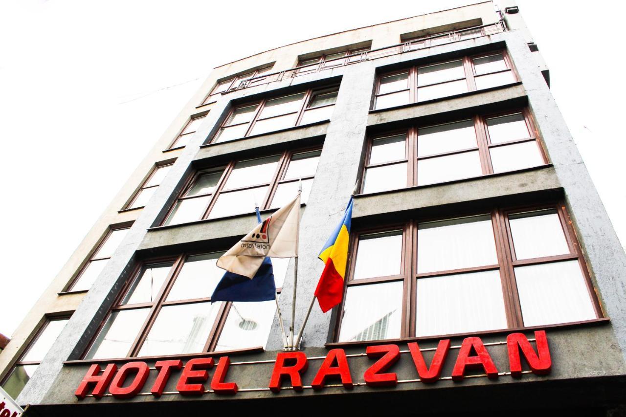 Hotel Razvan Βουκουρέστι Εξωτερικό φωτογραφία