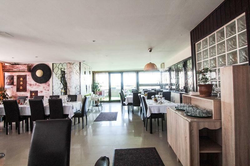 Hotel Razvan Βουκουρέστι Εξωτερικό φωτογραφία